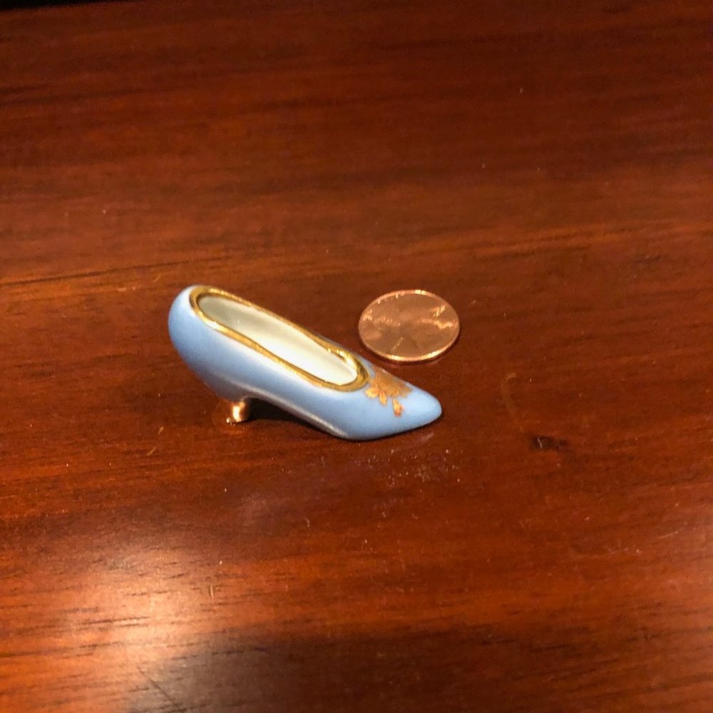 LIMOGES vintage miniature shoe!